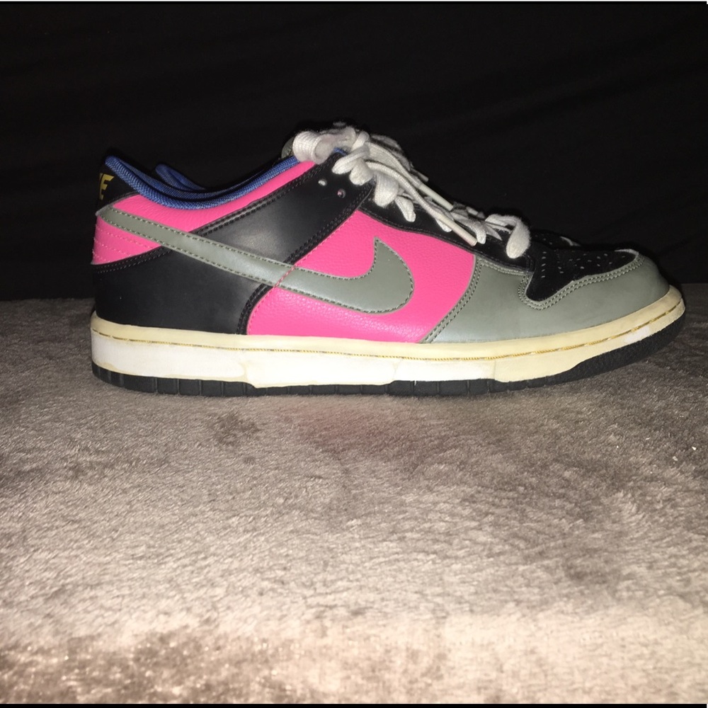 Nike shoes